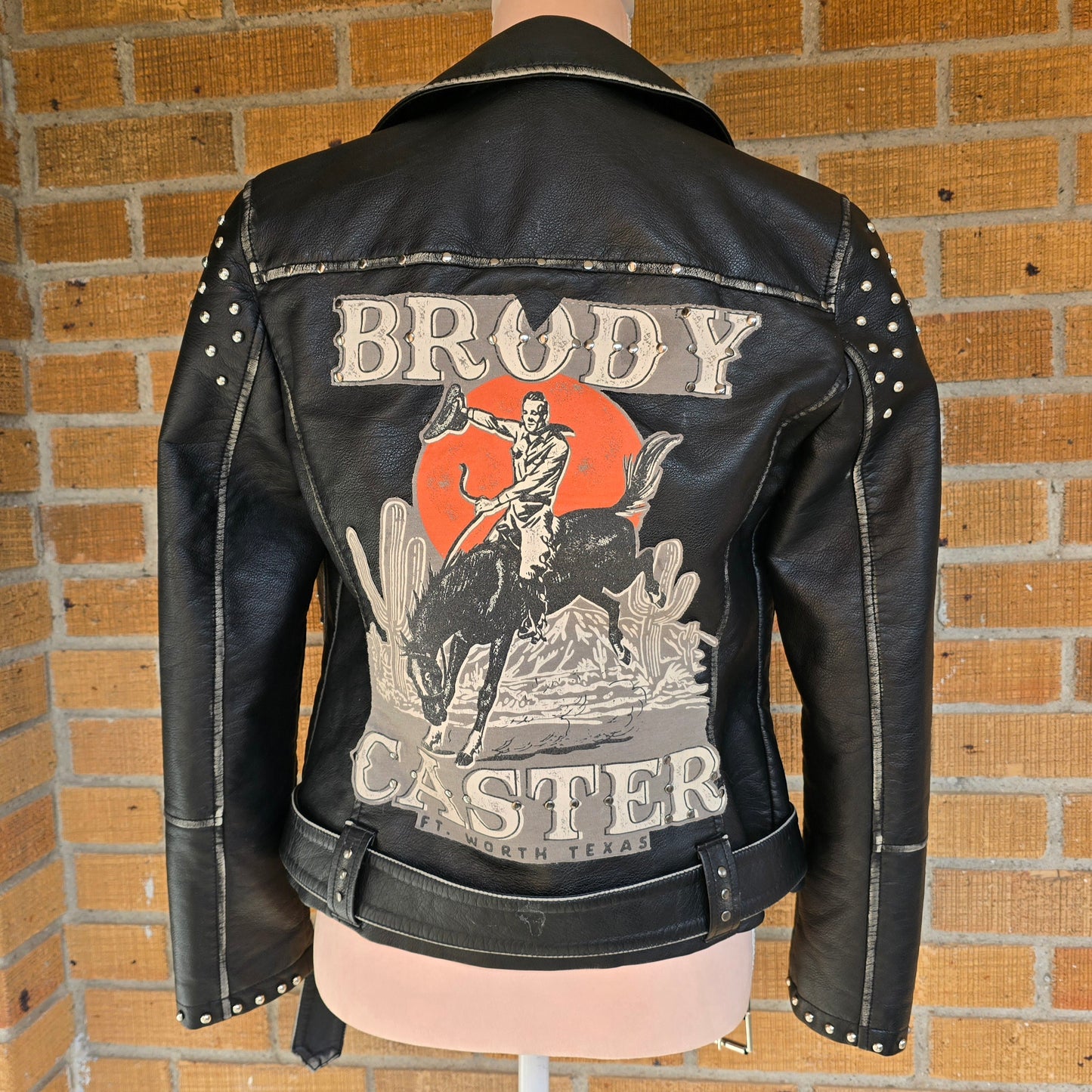 Brody Caster Leather
