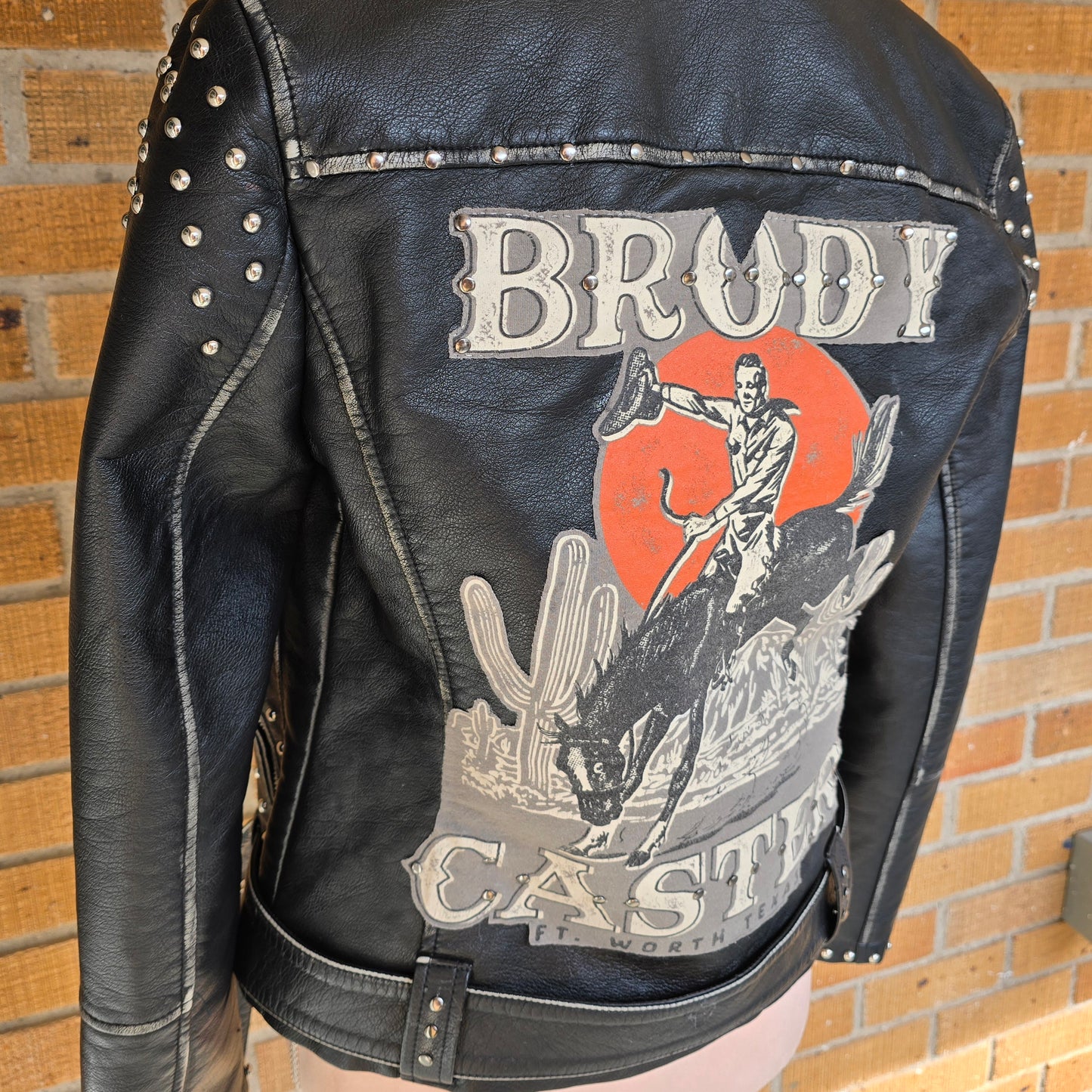 Brody Caster Leather