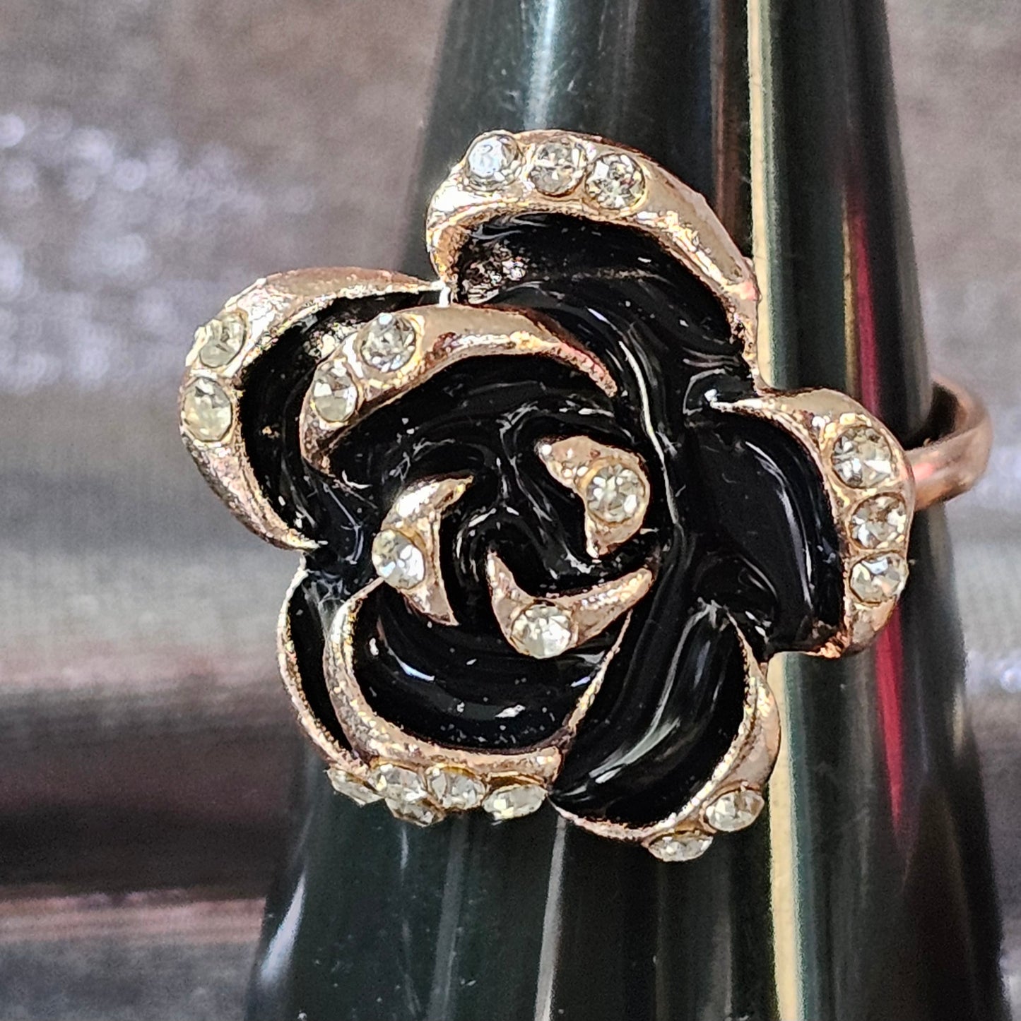 Dead Rose Ring